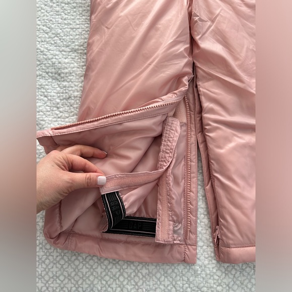 Little girl snow overalls. Size 4T Gap. NEW. - Picture 6 of 6